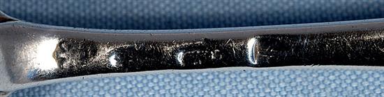 A pair of William III silver dognose rat tail table spoons Length 197mm, weight 4.5oz/143grms